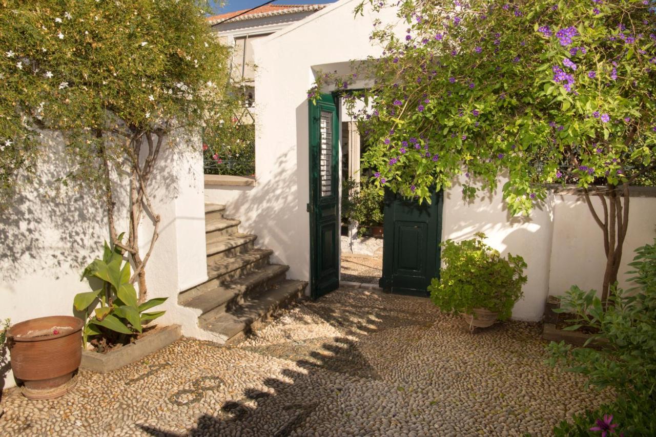 1861 Mansion Spetses Βίλα Εξωτερικό φωτογραφία