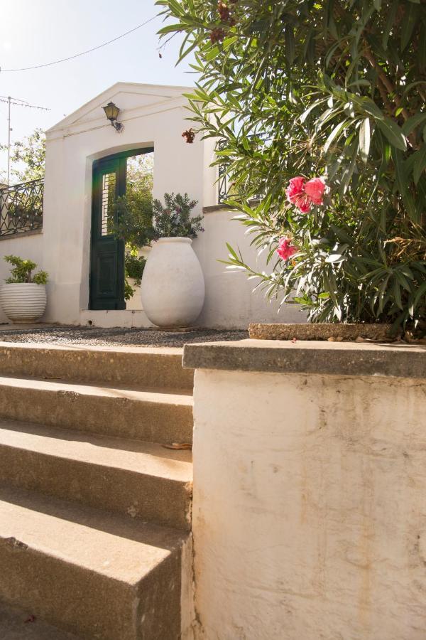 1861 Mansion Spetses Βίλα Εξωτερικό φωτογραφία